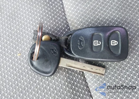 2014 Hyundai Accent Gls z USA, uszkodzony, nr VIN KMHCT4AE5EU602488